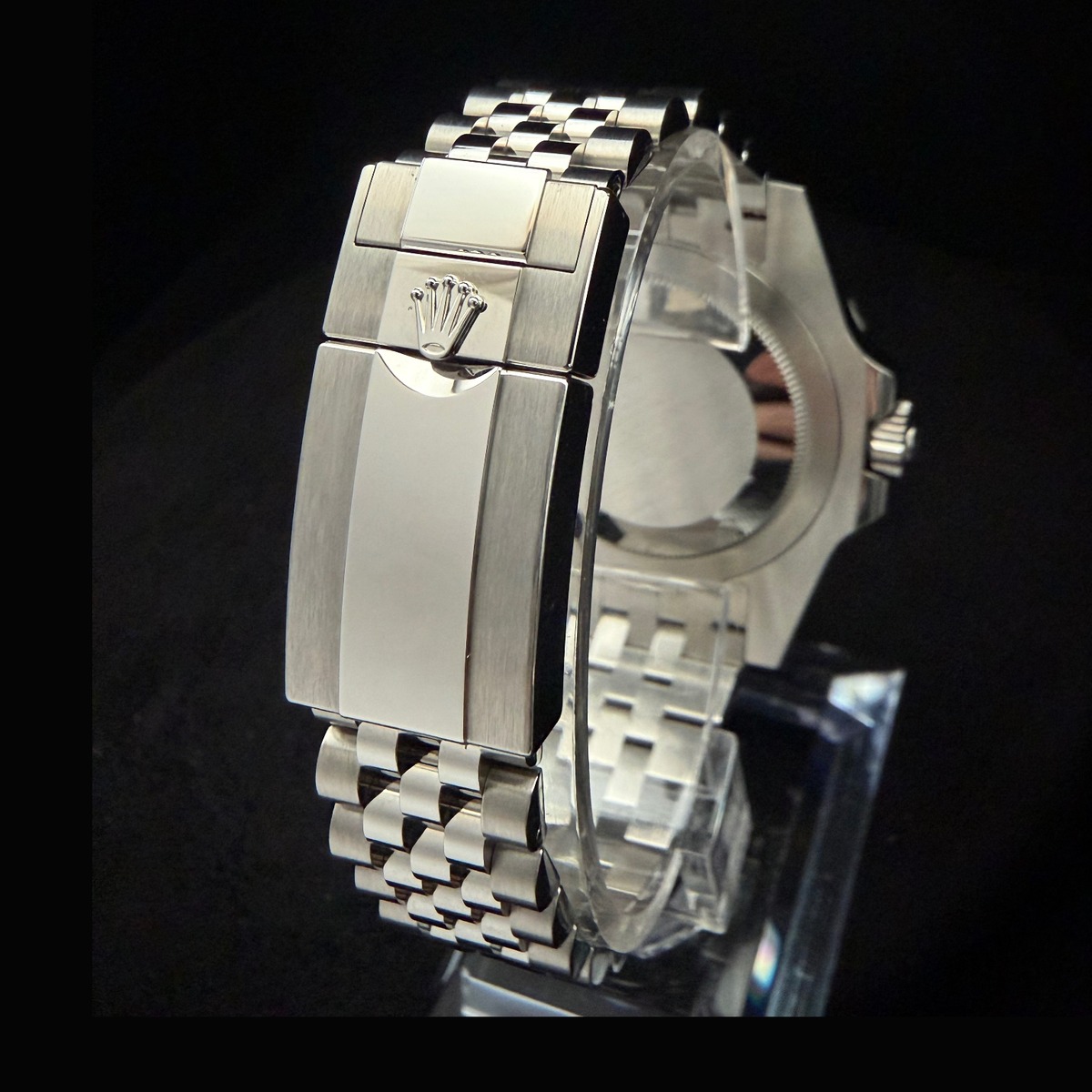 2026 Rolex GMT-Master II Bruce Wayne 126710GRNR Jubilee bracelet folding Oysterlock clasp with Rolex crown