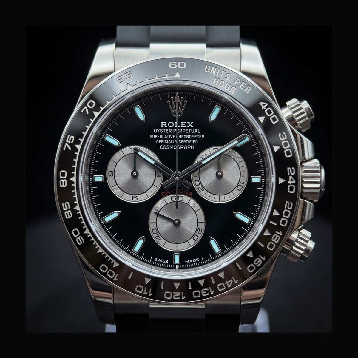 Rolex Cosmograph Daytona 126519LN 18k white gold with black dial, silver subdials and Oysterflex strap