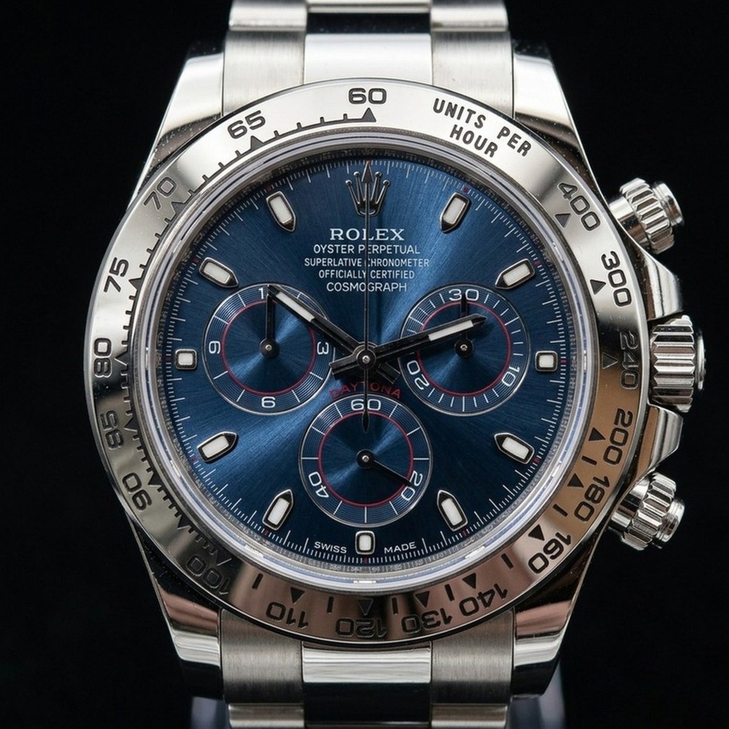 2022 Rolex Cosmograph Daytona 116509 18k white gold with bright blue dial and silver subdials on Oyster bracelet