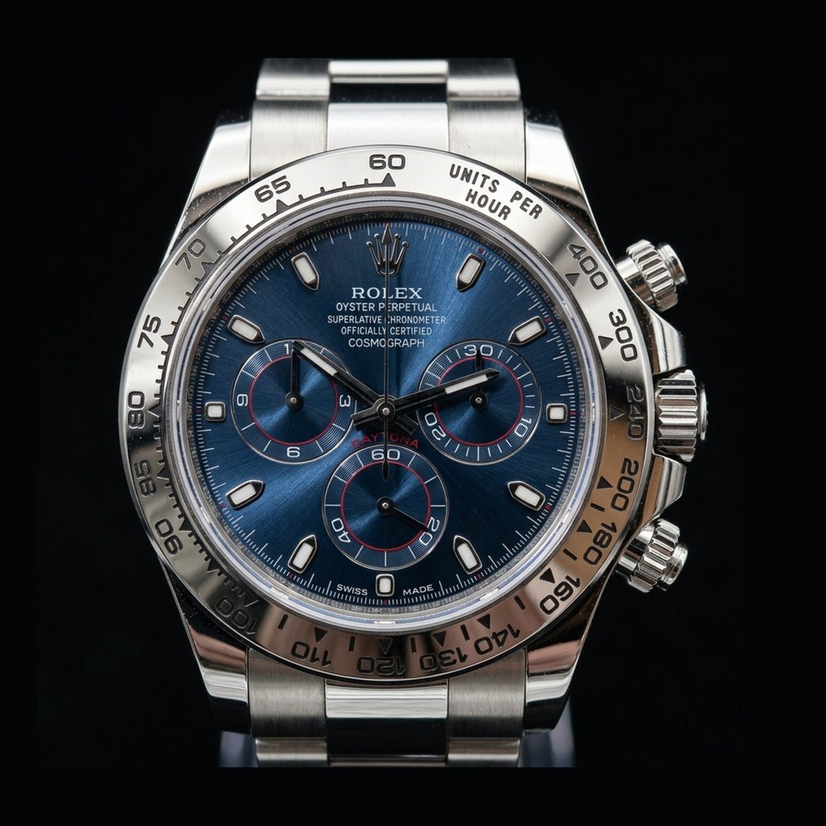 2022 Rolex Cosmograph Daytona 116509 18k white gold with bright blue dial and silver subdials on Oyster bracelet
