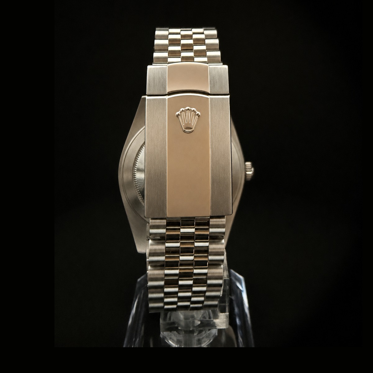 2025 Rolex Datejust 41 Wimbledon 126334 concealed Crownclasp on Jubilee bracelet