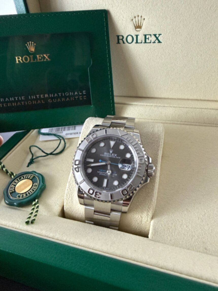 Rolex Yacht-Master 40 126622 with original green Rolex presentation box